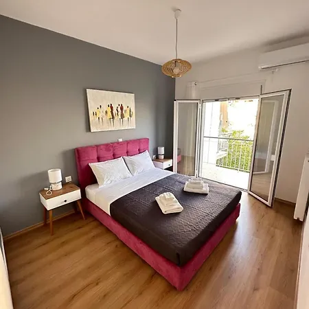 Apartment Velvet Violet - At088
